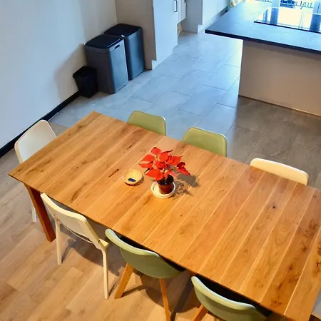 Appart 8 Pers 10' A Pied Du Centre:Le Savoie Namur Exterior photo