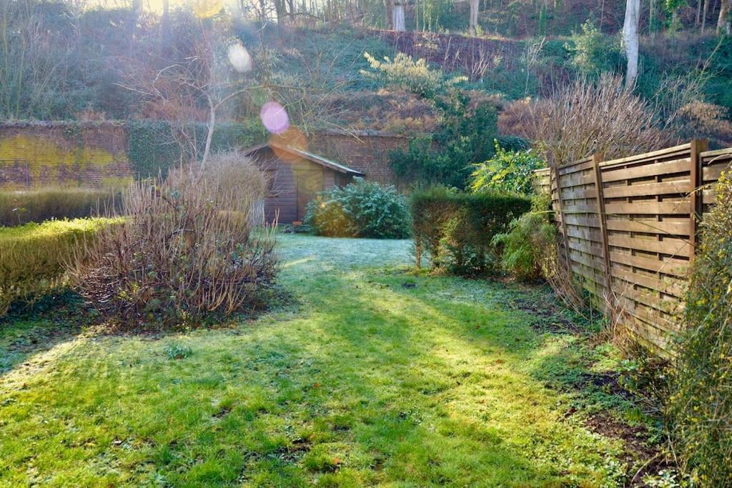 8 Pers 10' A Pied Du Centre:le Savoie Apartment Namur