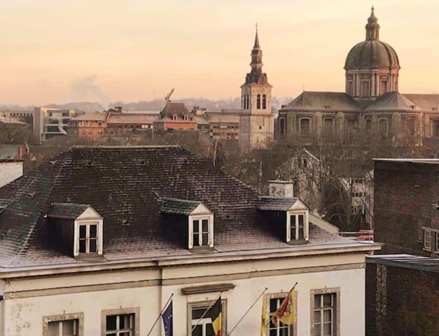 8 Pers 10' A Pied Du Centre:le Savoie * Namur