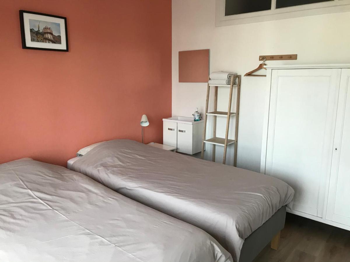 8 Pers 10' A Pied Du Centre:le Savoie * Namur